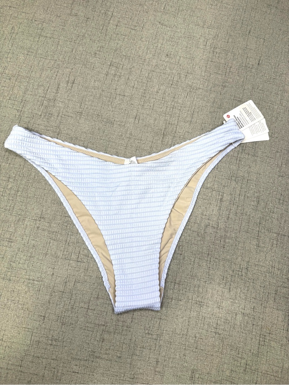 Lululemon Smocked Bikini Swimsuit 2 PC Set Pastel Blue Size 10 Medium NWT - Picture 8 of 11